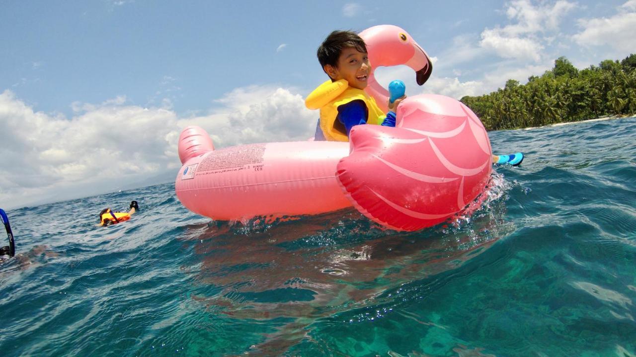 Southseas Beach Resort And Dive Center Сантандер Екстериор снимка