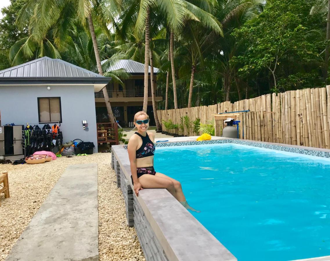 Southseas Beach Resort And Dive Center Сантандер Екстериор снимка