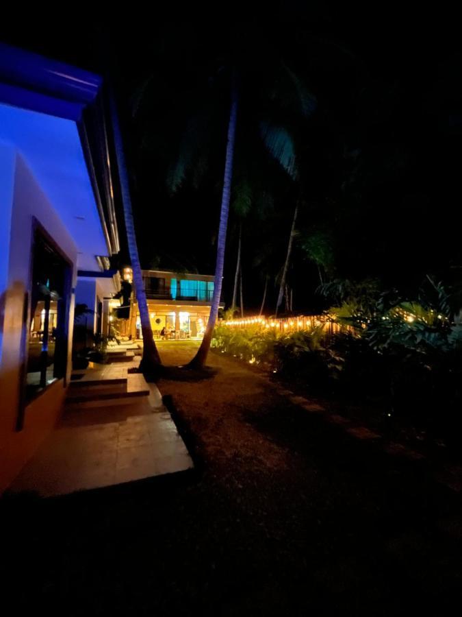 Southseas Beach Resort And Dive Center Сантандер Екстериор снимка
