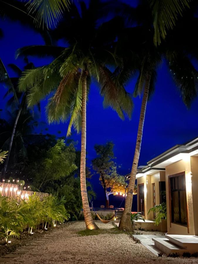 Southseas Beach Resort And Dive Center Сантандер Екстериор снимка