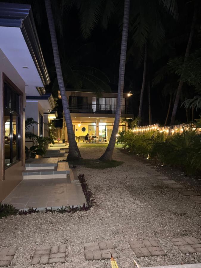 Southseas Beach Resort And Dive Center Сантандер Екстериор снимка
