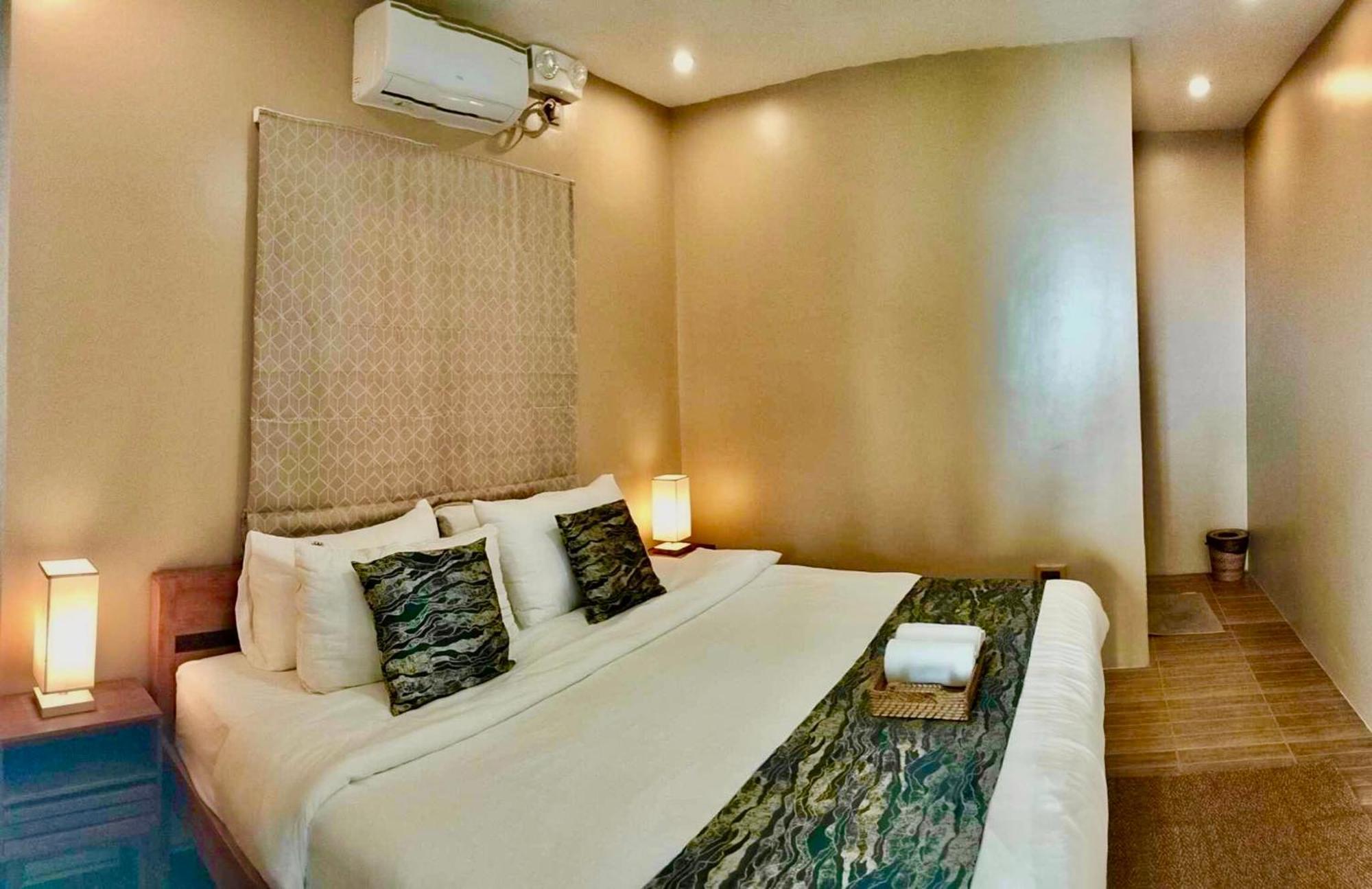 Southseas Beach Resort And Dive Center Сантандер Екстериор снимка