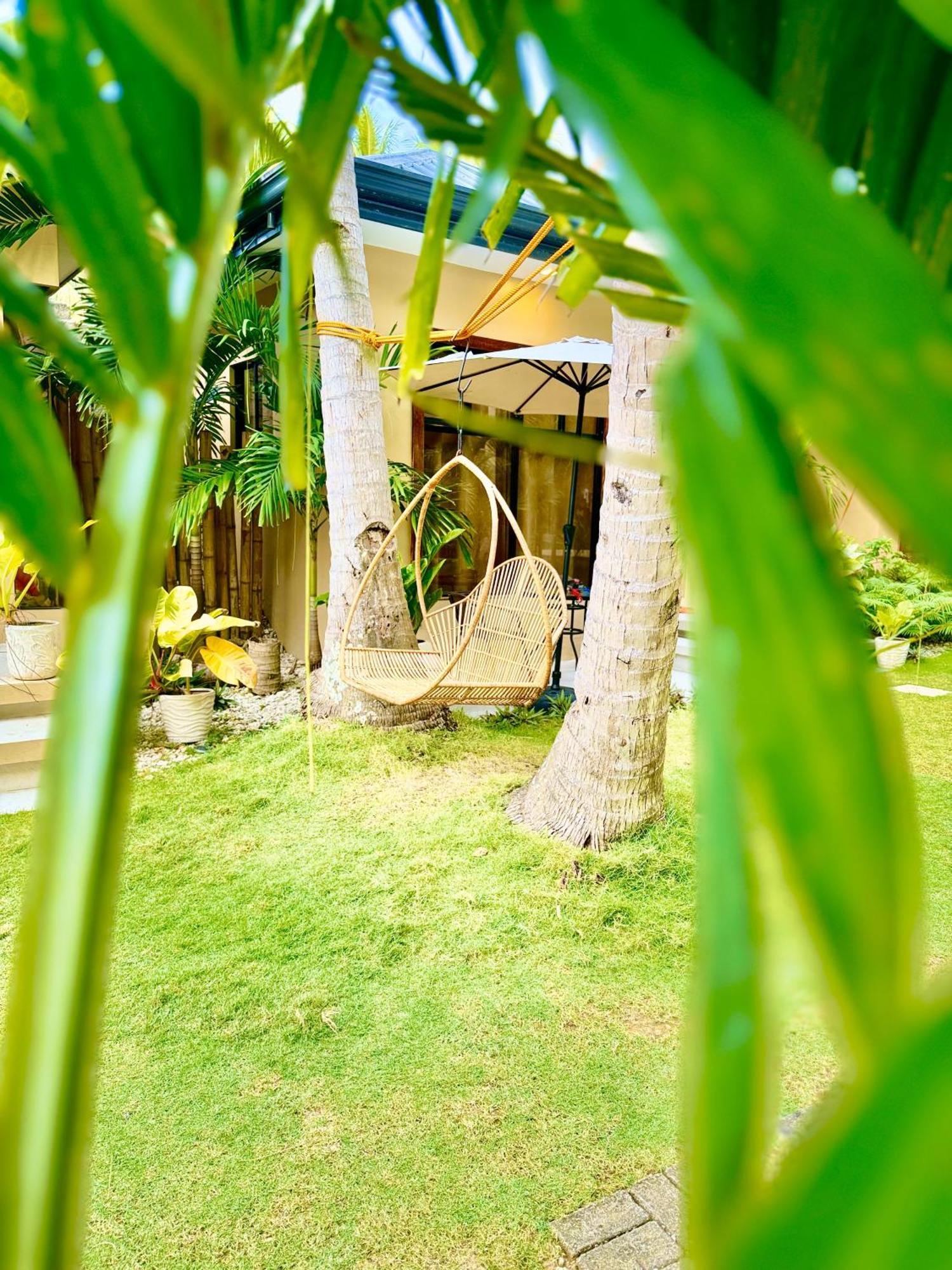 Southseas Beach Resort And Dive Center Сантандер Екстериор снимка